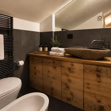 White Alpine Apartment *